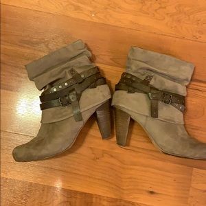 Steve Madden belted boots